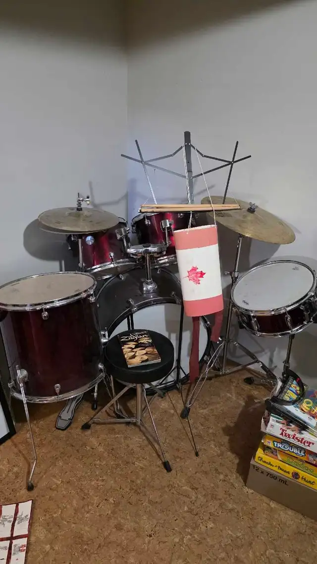 Mapex Drum Set in Drums & Percussion in Oshawa / Durham Region - Image 2