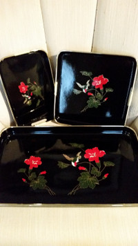 VINTAGE LACQUER SERVING TRAYS MADE IN JAPAN