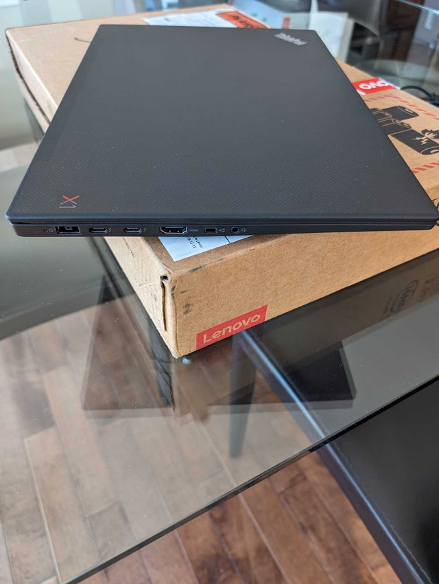 Excellent Condition ThinkPad X1 Extreme 2nd Gen Laptop in Laptops in Winnipeg - Image 3