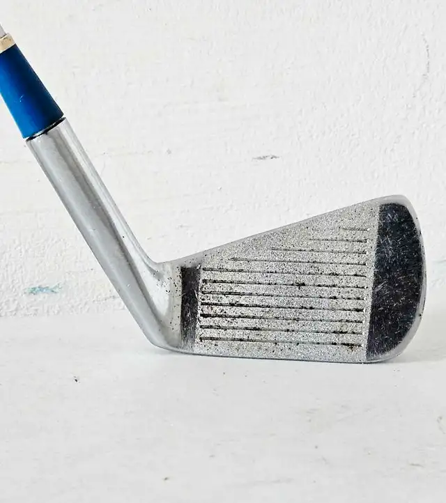 Spalding TRU-FLITE  Left Handed Golf Irons # 3, 5, 7, 9 in Golf in City of Montréal - Image 10