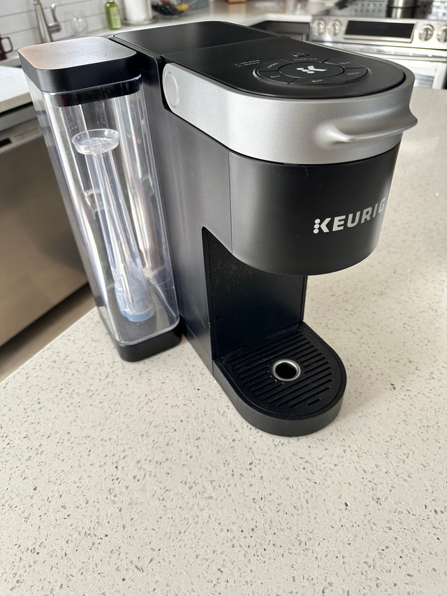 Keurig K-Supreme single cup serving in Coffee Makers in Gatineau - Image 3
