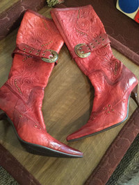 *NEW AIMEINI  Boots * Russia - Ladies- * Size 7
