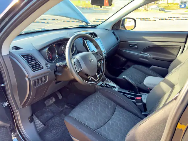Mitsubishi RVR585100305504020484