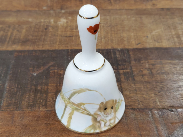 Victoria Fine Bone China Wheat Field Mouse & Poppy Flower Bell in Arts & Collectibles in Edmonton - Image 4