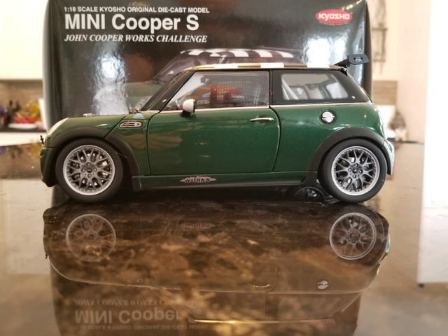 1:18 Diecast Kyosho Mini Cooper S John Cooper Works Challenge Gr