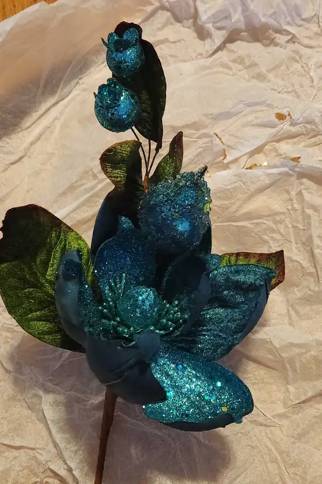 Christmas decoration or other uses in Holiday, Event & Seasonal in Ottawa - Image 2