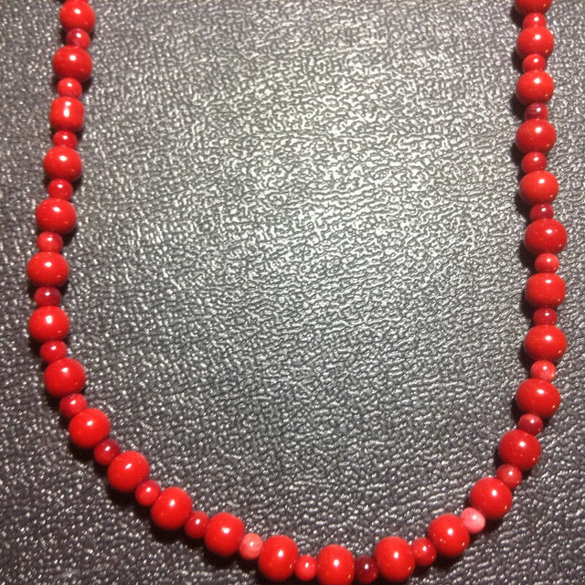 Beautiful Red Coral Round Beads Necklace in Jewellery & Watches in Vancouver - Image 2