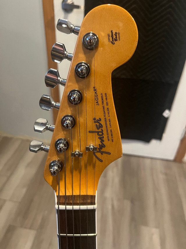 Fender Jaguar Kurt Cobain edition  in Guitars in Sarnia - Image 2