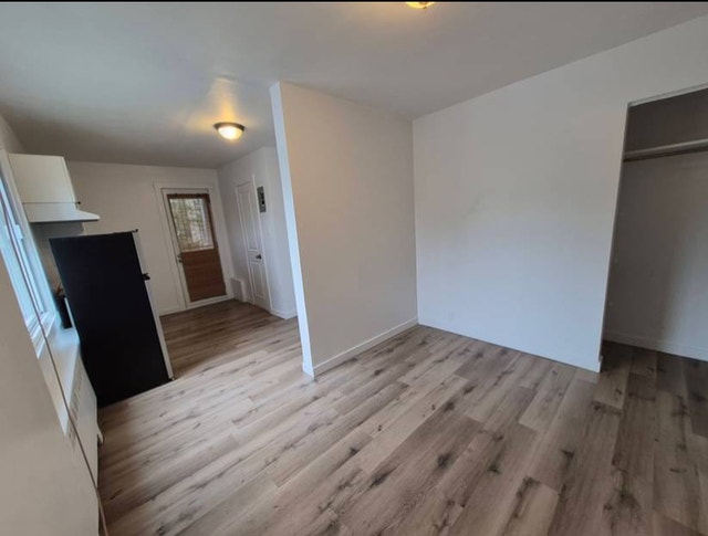 Studio à louer 1050$ tout inclus — photo 2