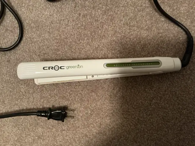CROC Greenion Hair Iron - White in Health & Special Needs in City of Toronto - Image 5