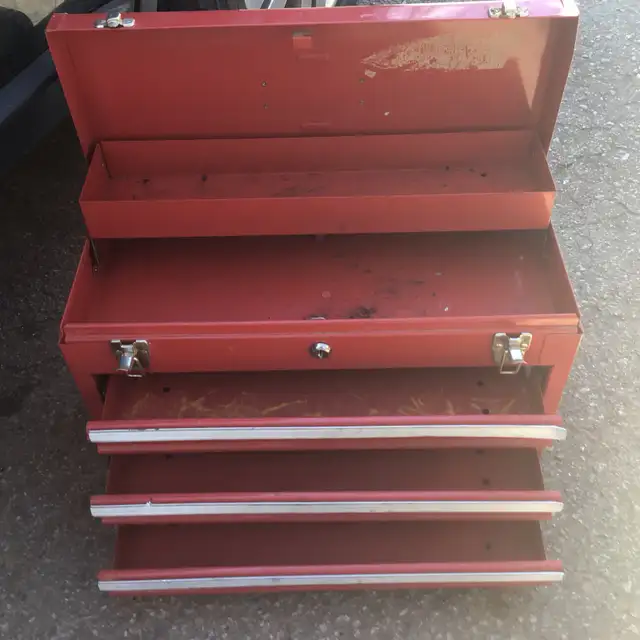 CRAFTSMAN RED 5 DROWERS TOOL BOX - 20.5"Wx8.5"Dx12"H in Tool Storage & Benches in Oakville / Halton Region - Image 3