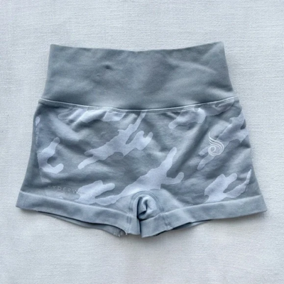 Please check out my other ads. All sales are final.