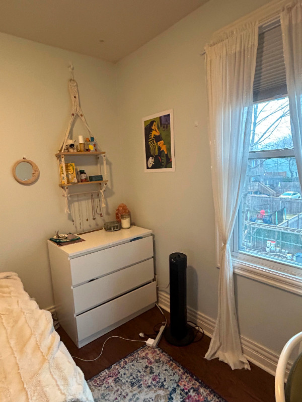 Room for Rent in Halifax, 5 bedroom 2 bath in Room Rentals & Roommates in City of Halifax - Image 3