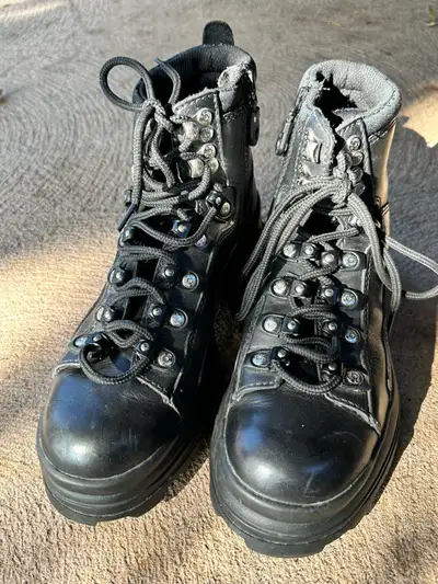 Ladies Harley Davidson Boots, View more