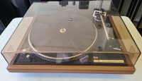 DUAL 604 DIRECT DRIVE TURNTABLE