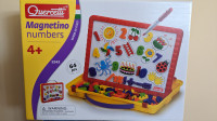 Quercetti Magnetic Numbers/Letters (jouet pour enfants)