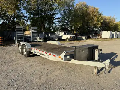 Canada Trailer limited edition galvanized equipment float or car hauler. Features; -Full led lightin...