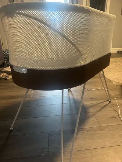 Bassinet Snoo smart sleeper , View more