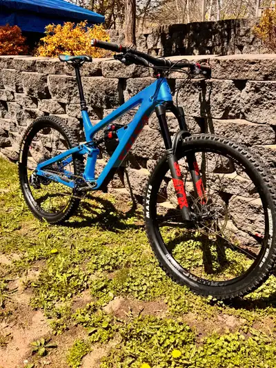 Full Suspension Carbon Moutain Bike, View more