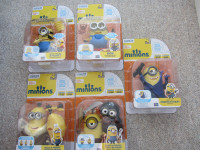 Set of 5 New Poseable Deluxe 4 Inch Minions