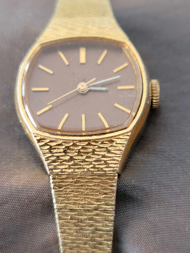 Vintage manual Seiko watch dans Bijoux et montres  à Ville de Montréal - Image 2