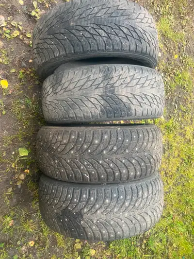 205/50/ 17 snow tires Nokian call 250-401-8872