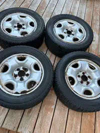 225/55R16x4 winter tires on rims. Bolt pattern 5x14.3mm 