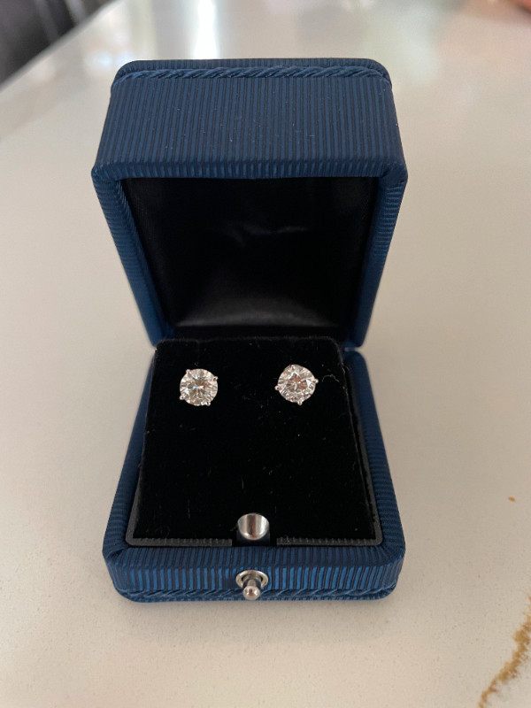 Diamond Earrings appraisal included for $3,820 in Jewellery & Watches in Woodstock