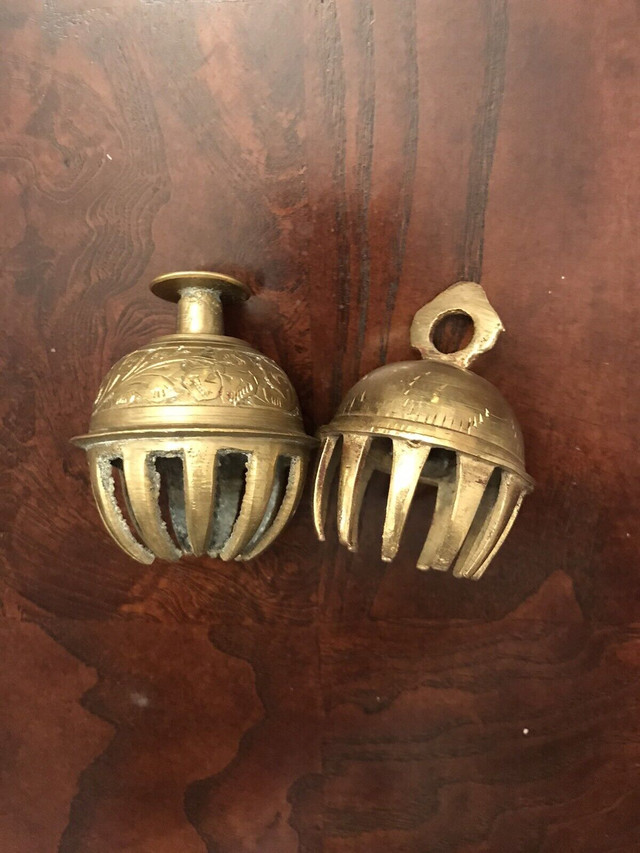 Vintage Indian Elephant Bell with solid brass.3”x2,5 in Arts & Collectibles in Markham / York Region