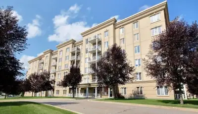 2 Bedroom, 1 Bath Apartment in excellent condition for rent