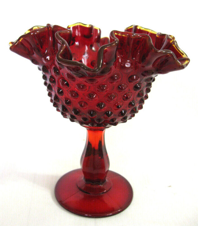 LOT DE VERRERIE VINTAGE ROUGE RUBY RED GLASS LOT dans Art et objets de collection  à Ouest de l’Île - Image 3
