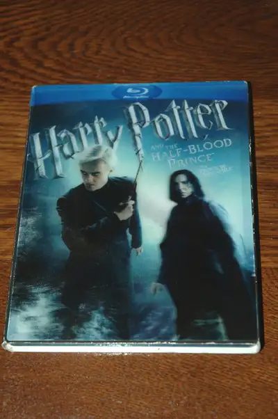 Harry Potter and the Half-Blood Prince Ble-ray disc. Two discs, holographic slip case has very littl...