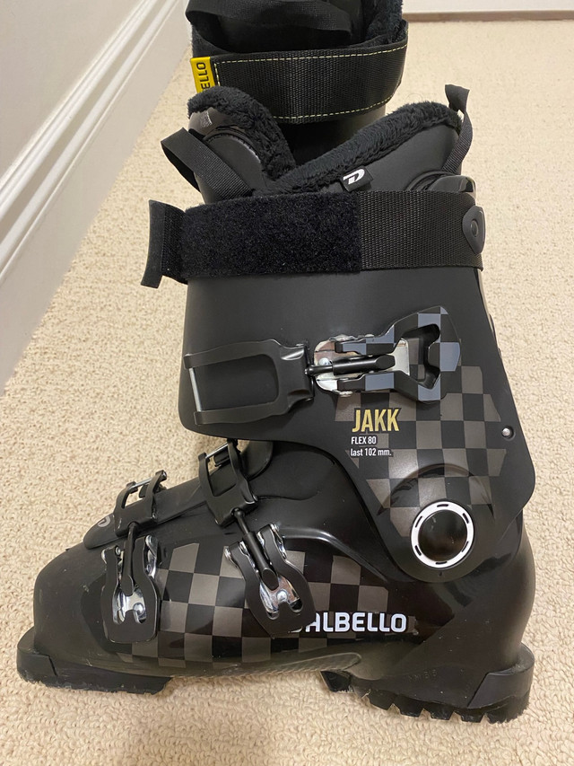 Dalbello Jakk ski boots in Ski in Oakville / Halton Region - Image 2