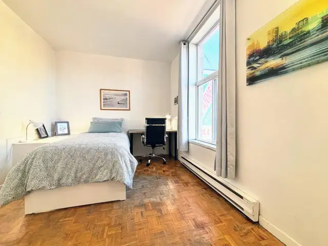 BEST Offer. GREAT Area. Clean, Safe! FREE Utilities. Comfy Room!