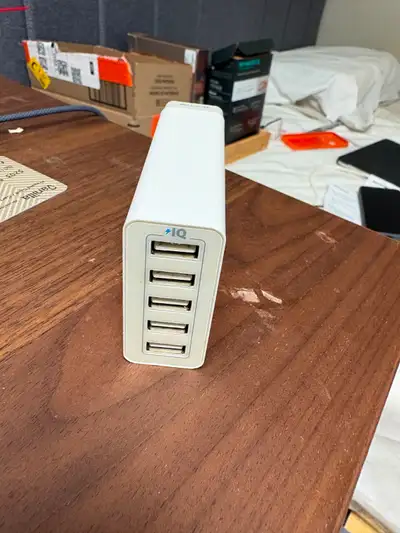 Selling a 40W 5-port USB charging station / power adapter. Good for charging multiple USB devices fr...