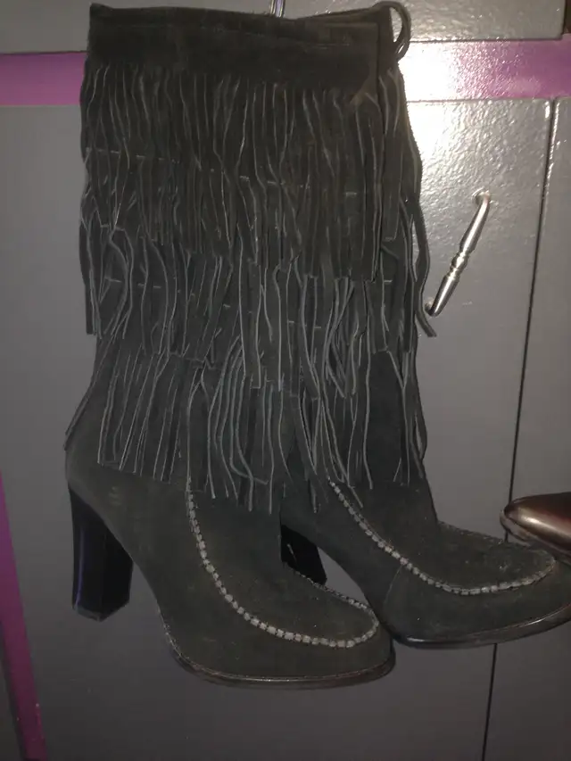 DRESSY BOOTS in Women's - Shoes in Grande Prairie - Image 6