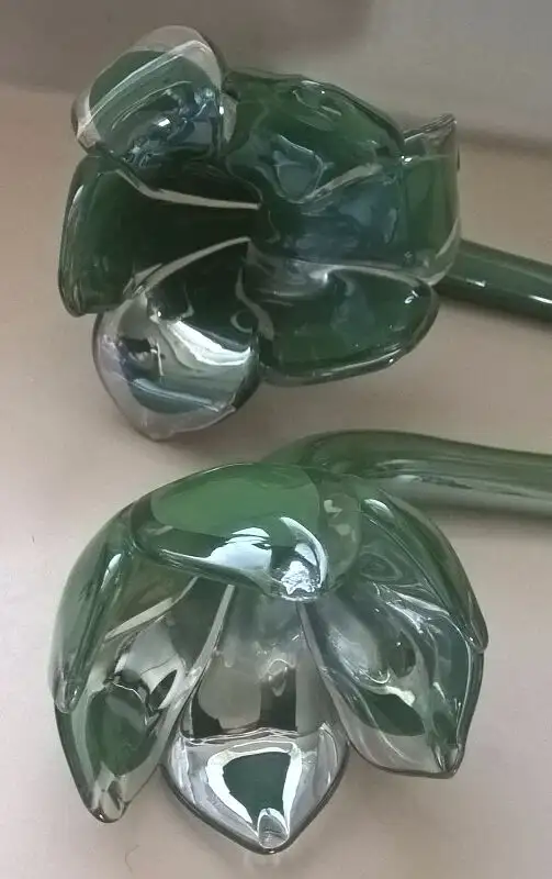 Vintage 2 Murano Style Long Stem Art Glass Green Flowers in Arts & Collectibles in Oshawa / Durham Region - Image 3