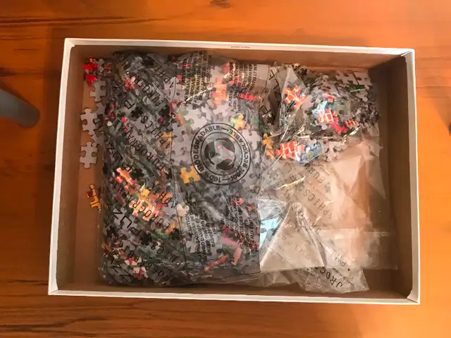 Eurographics 1000 pieces rock shop puzzle63013092548483122