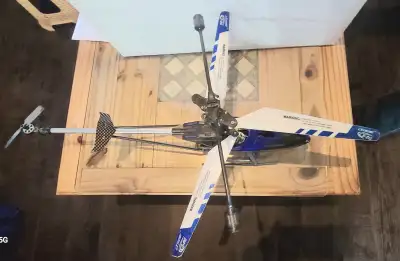 FREE S8-G One missing wing
