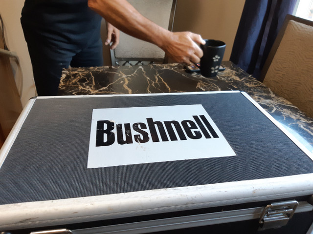 Bushnell  spotting  scope  comes in  original  metal  case in Fishing, Camping & Outdoors in Penticton - Image 3