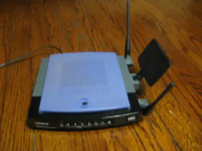 Fresh Tomato open source router Linksys WRT300N, View more