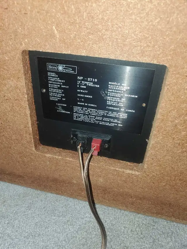 Vintage 1971 Foster SP-2710 Speakers in Speakers in Markham / York Region - Image 3