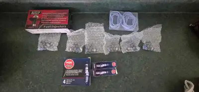 Fuel injector kit for 3.6L Pentastar. Recently totalled of the car and this was my summer project so...