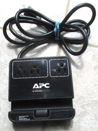 APC USB Charger with AC, P3U3B-CA, Surge Protector Power Brick
