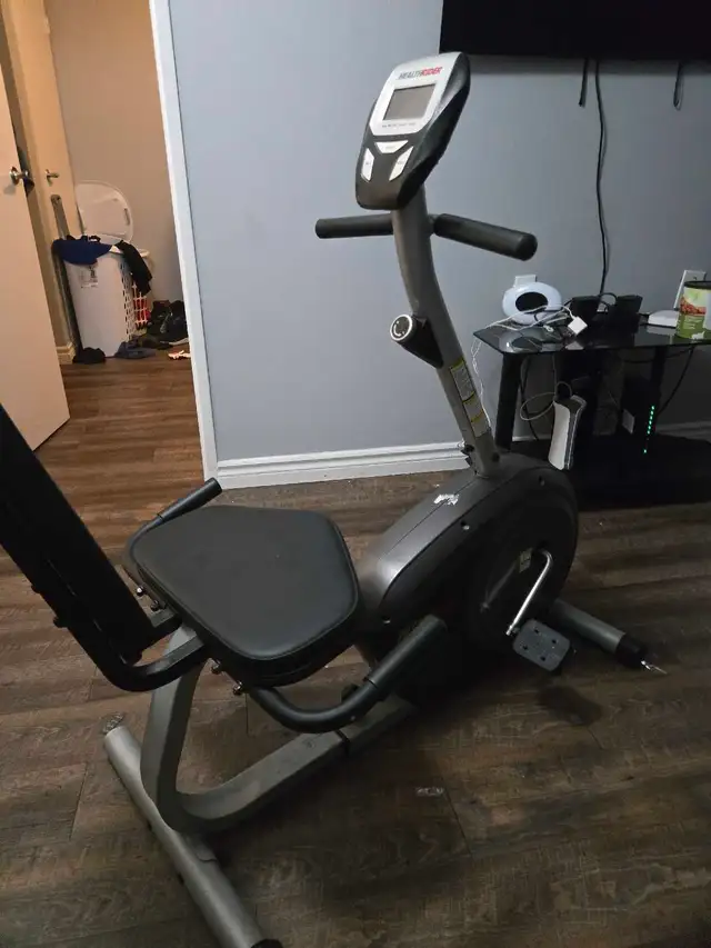exercise bike536185907352053761