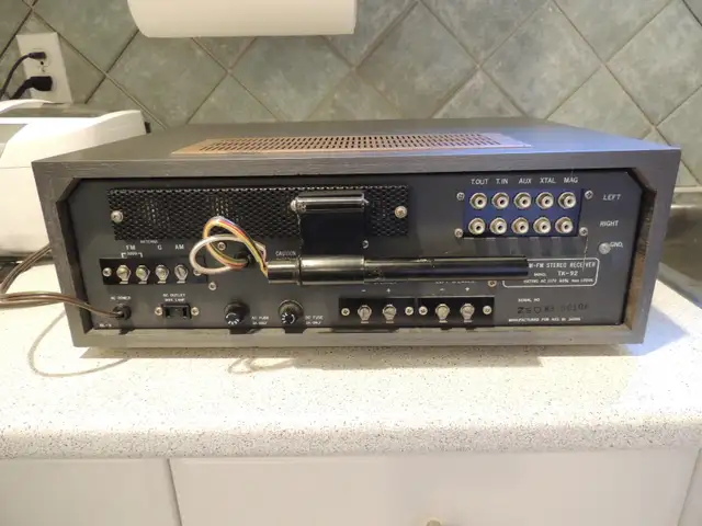 Vintage / Rare AGS (Trio/Kenwood) TK-92 AM/FM Stereo receiver. in Stereo Systems & Home Theatre in Mississauga / Peel Region - Image 7