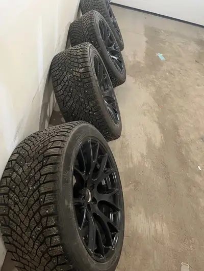 I have oem hellcat wheel with studded winter tires used for 2 months. They are in great shape. Askin...