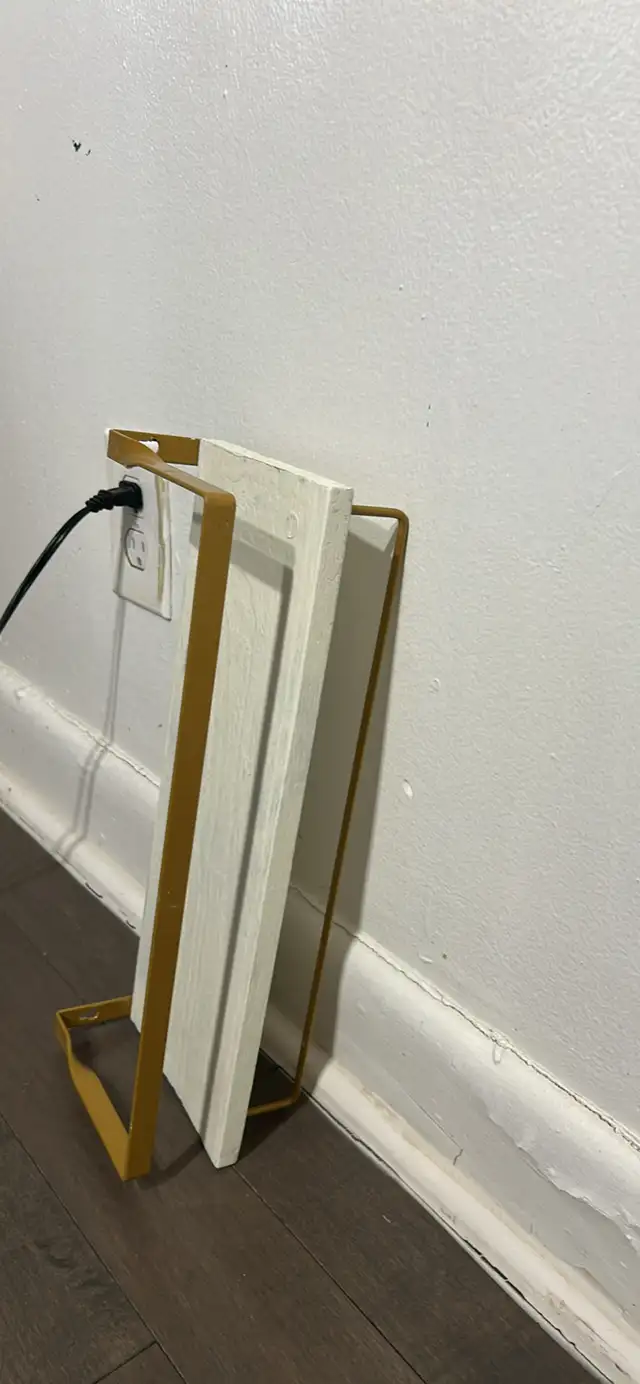Gold metal wooden base wall shelf in Other in Ottawa - Image 4