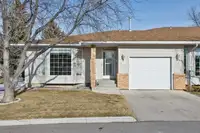 Homes In Mississauga For Sale Under $899K!