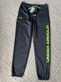  Under armour youth pants, XL